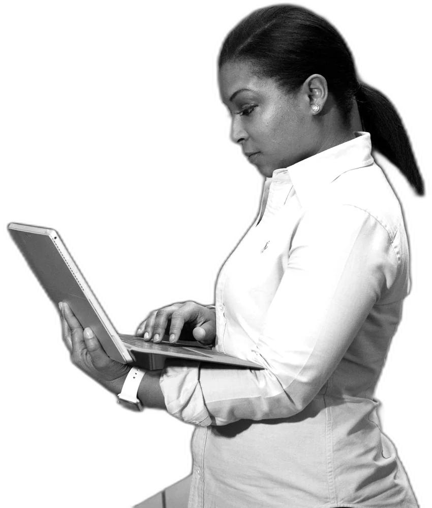 A DVGVoIP specialist explaining VoIP 911 safety information